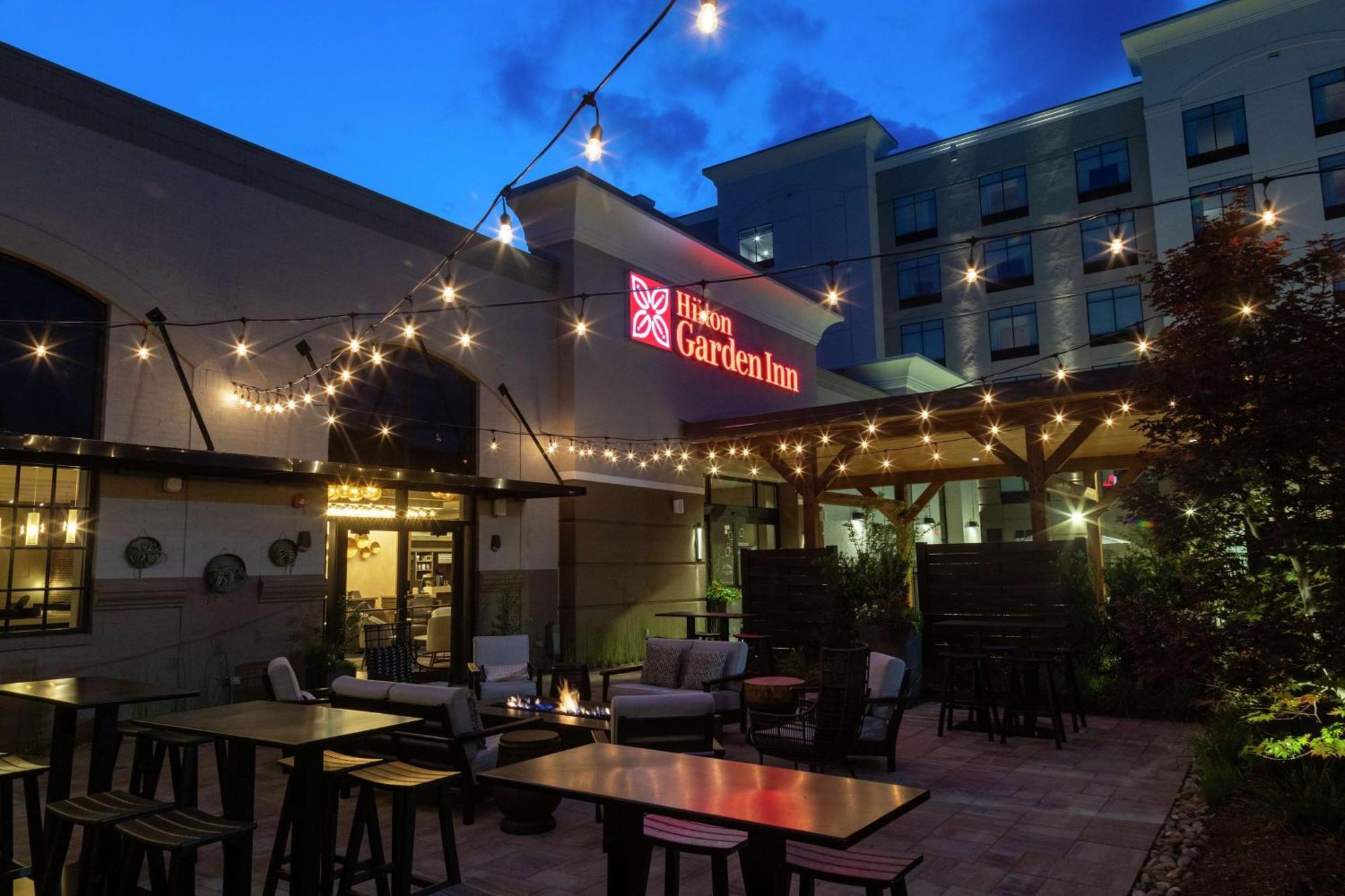 Hilton Garden Inn Spartanburg Esterno foto